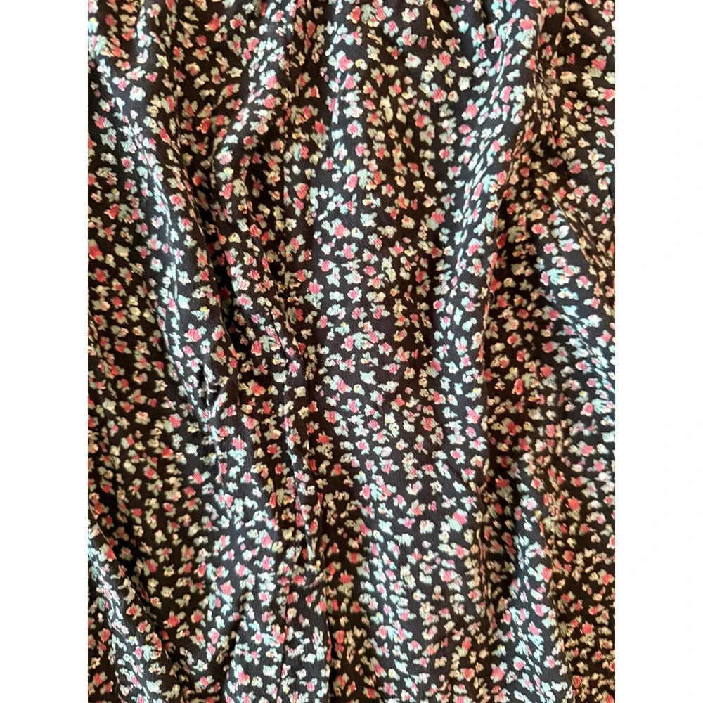 American Eagle Women's Floral Flare Mini Skirt‎ Size S